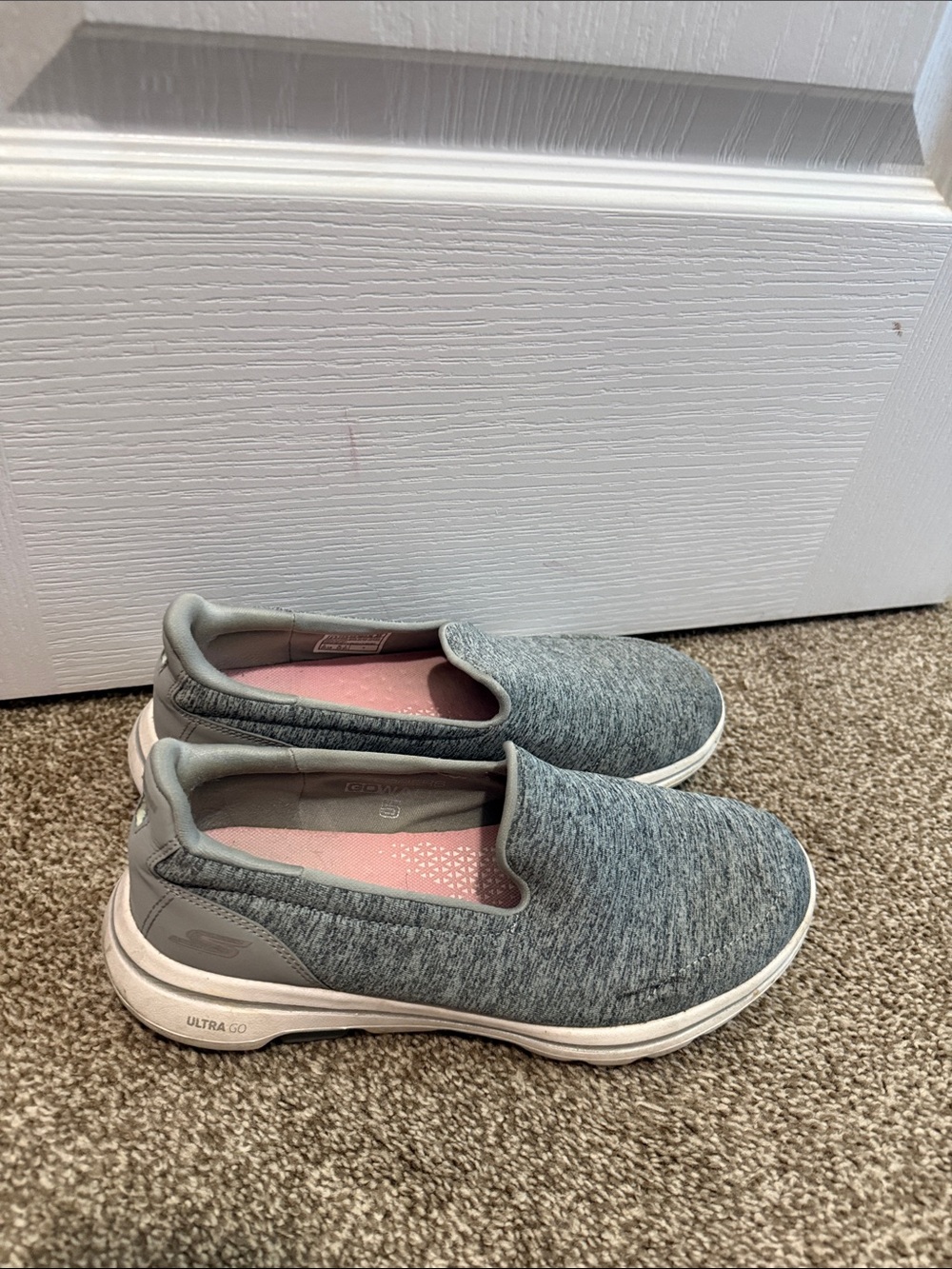 Women’s Skechers Ultra Go Gray Slip-On Walking Shoes with Pink Insole